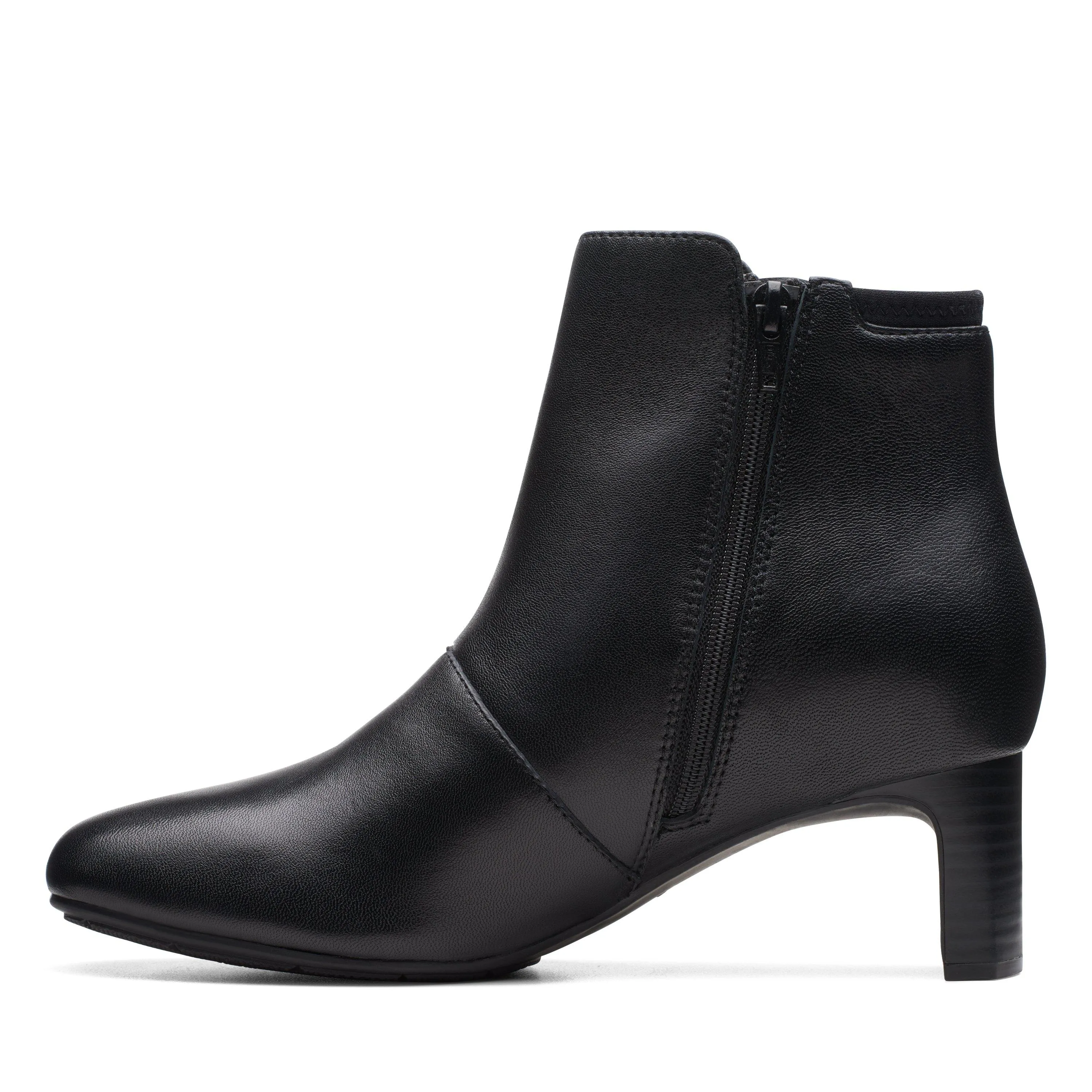Clarks Kyndall Faye in Black Leather