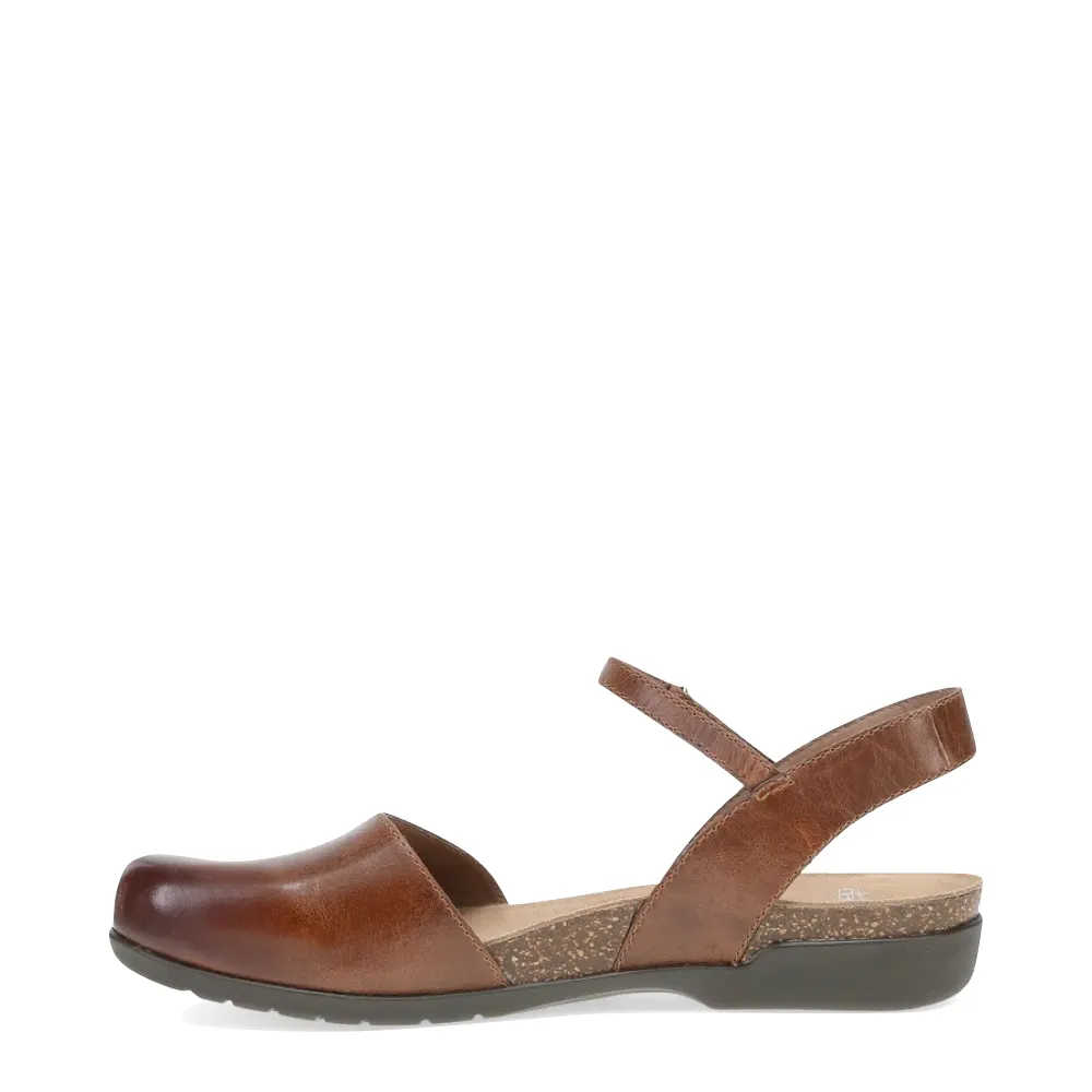 Dansko Women's Rowan Closed Toe Sandal in Tan
