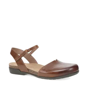 Dansko Women's Rowan Closed Toe Sandal in Tan
