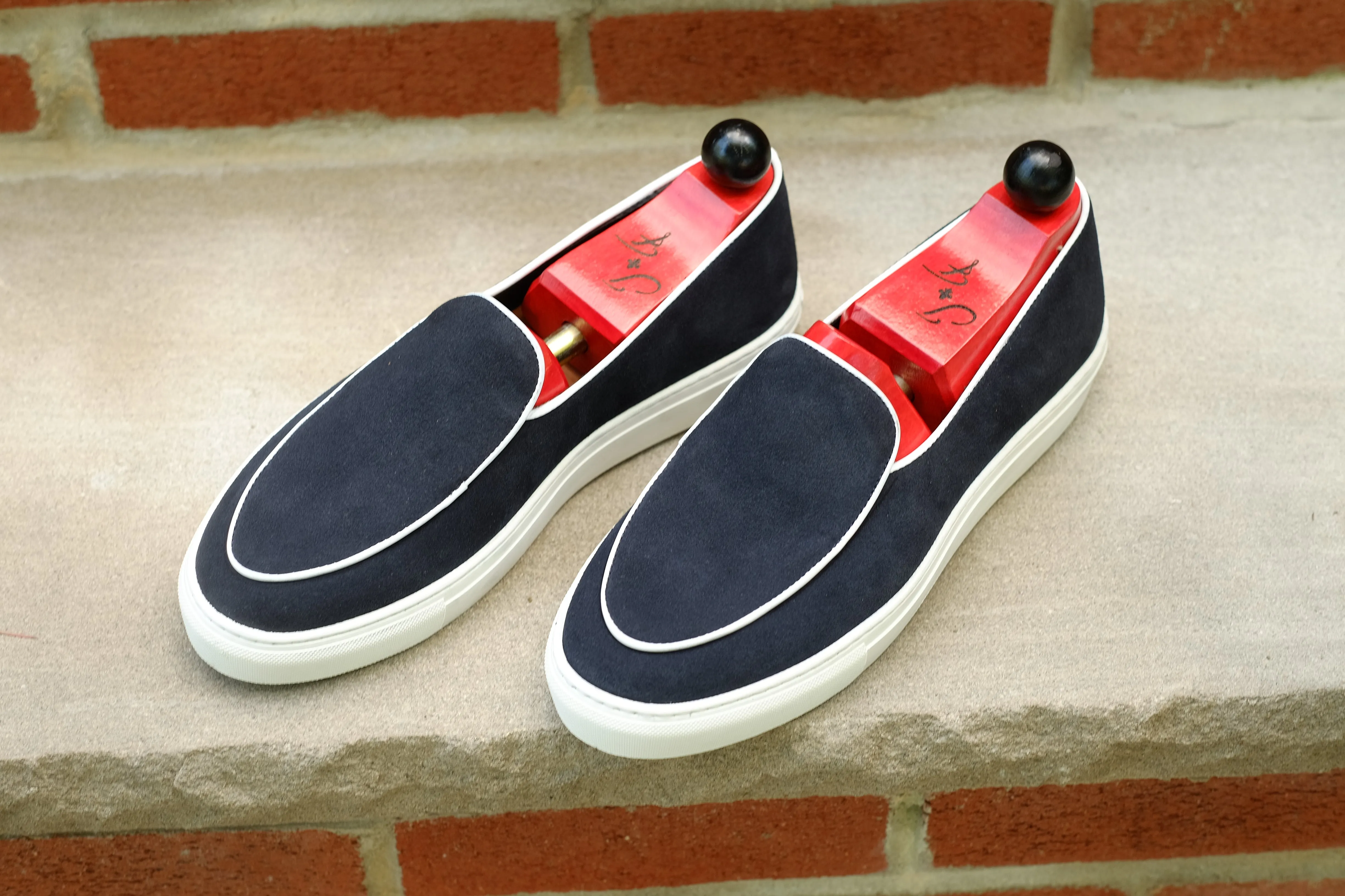 Ellensburg - Navy Suede / White Calf Piping - PRE SALE