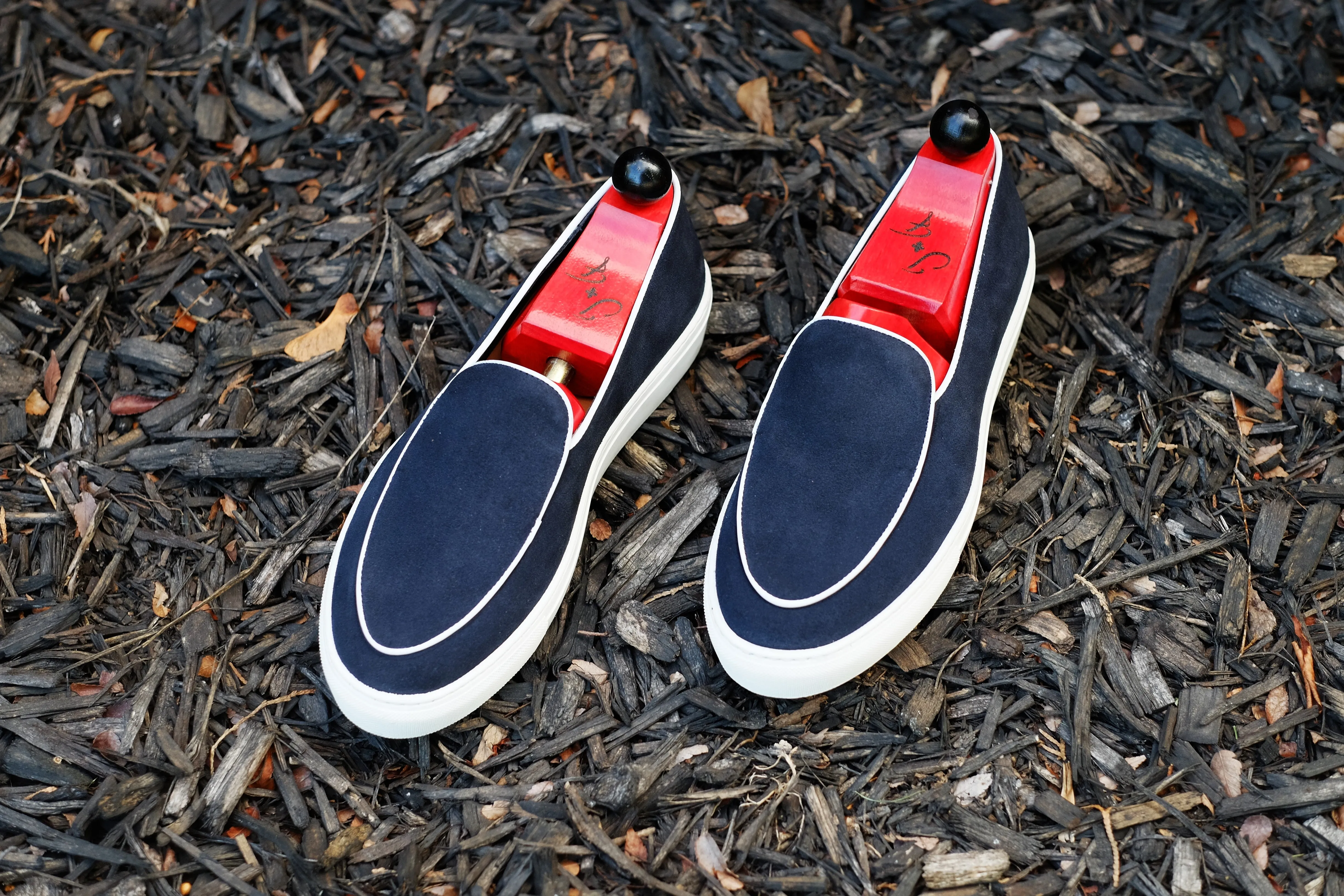 Ellensburg - Navy Suede / White Calf Piping - PRE SALE