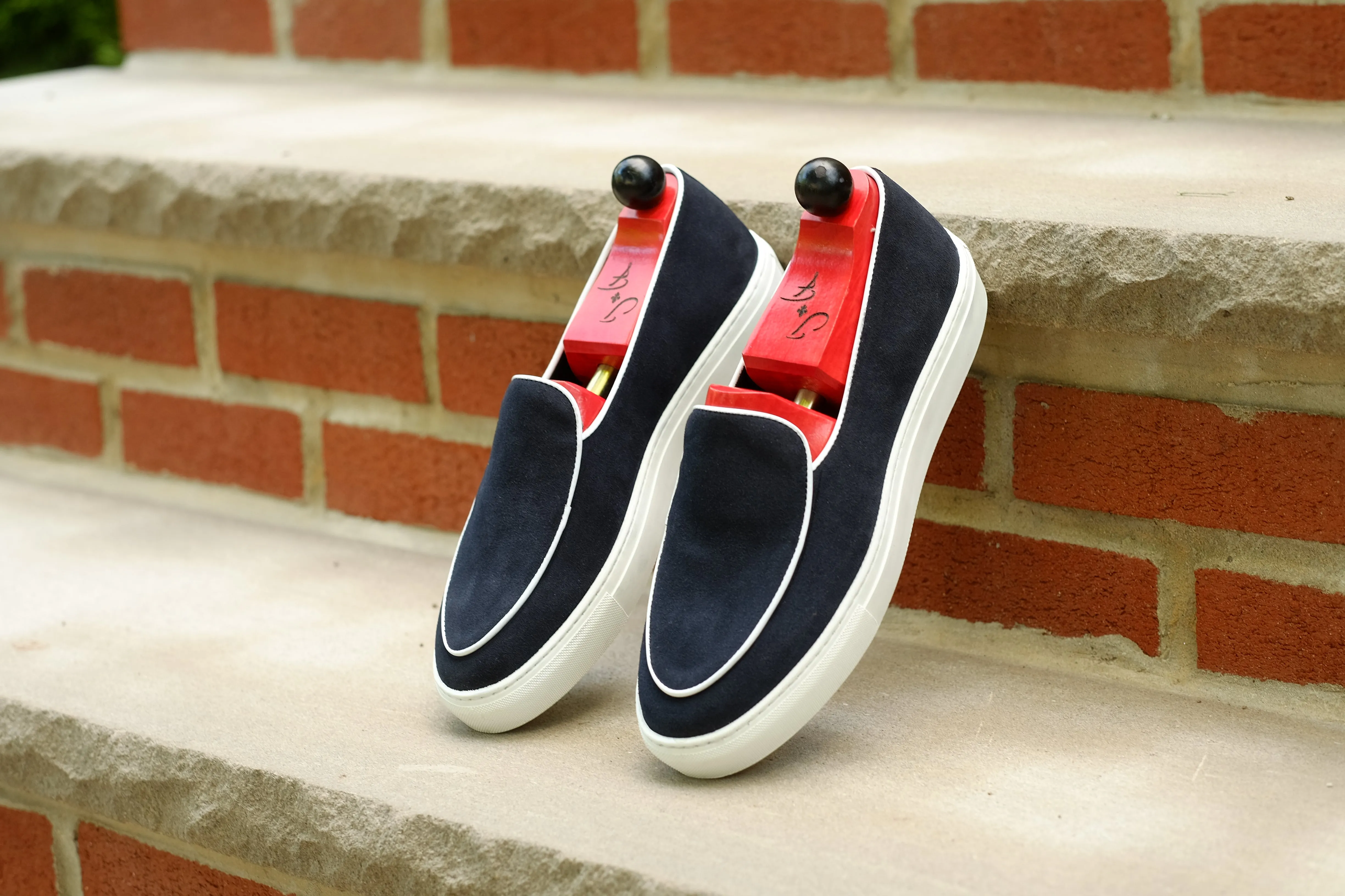Ellensburg - Navy Suede / White Calf Piping - PRE SALE