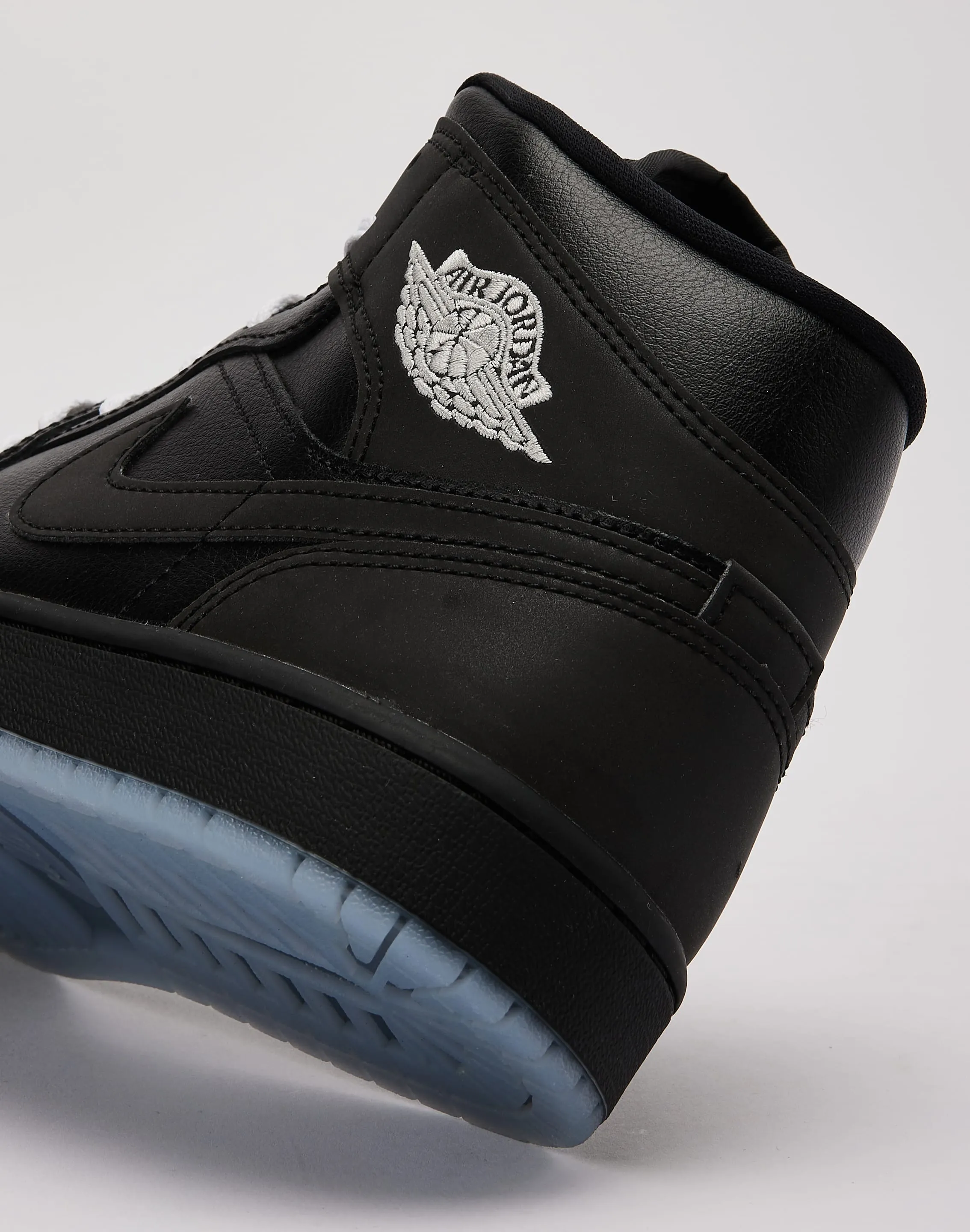 Jordan Air Jordan 1 Mid SE