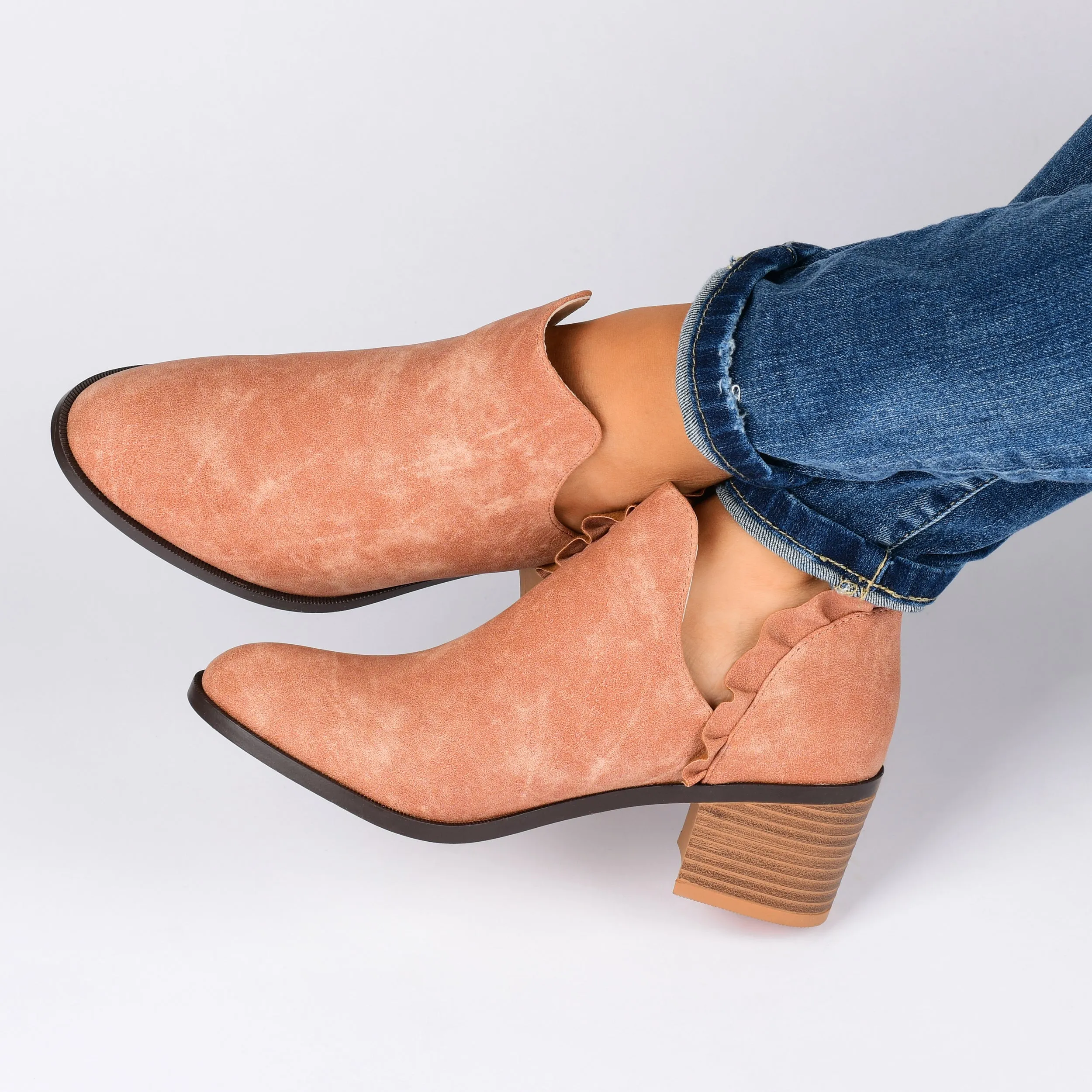 Journee Collection Women's Tru Comfort Foam Lennie Bootie