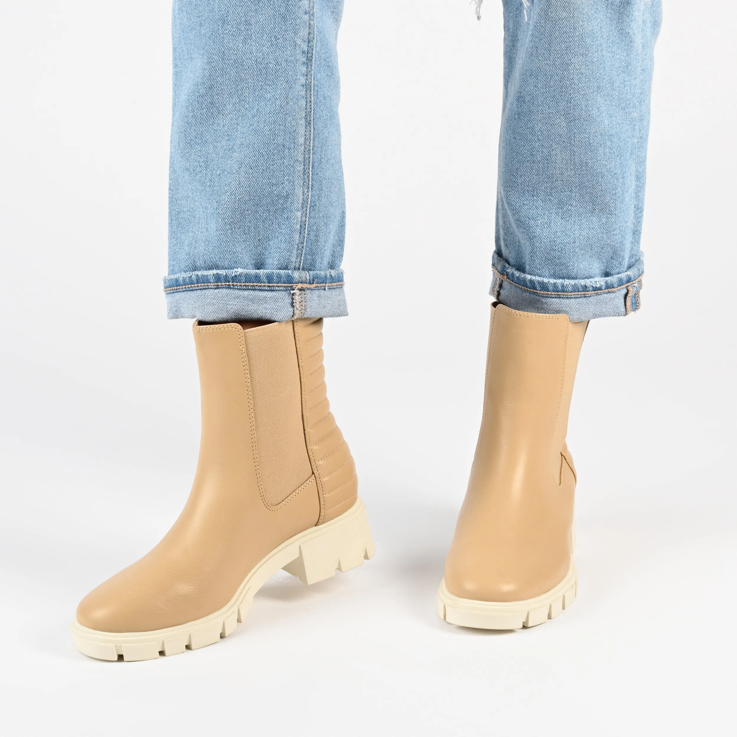 Journee Collection Women's Tru Comfort Foam Tatiana Bootie