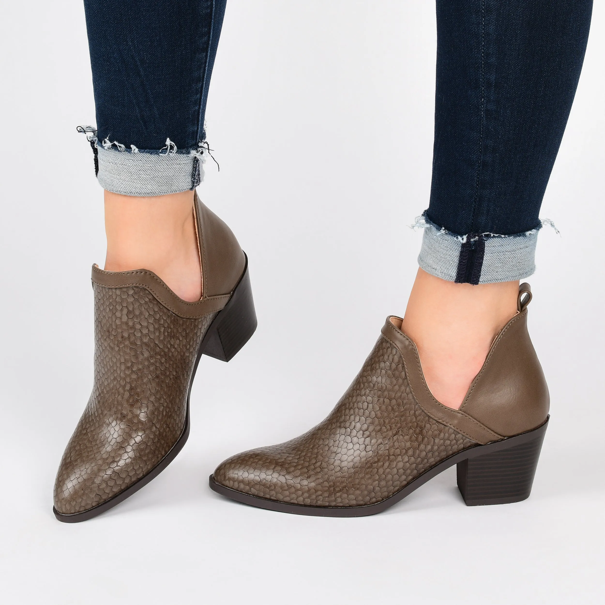 Journee Women's Terri Bootie
