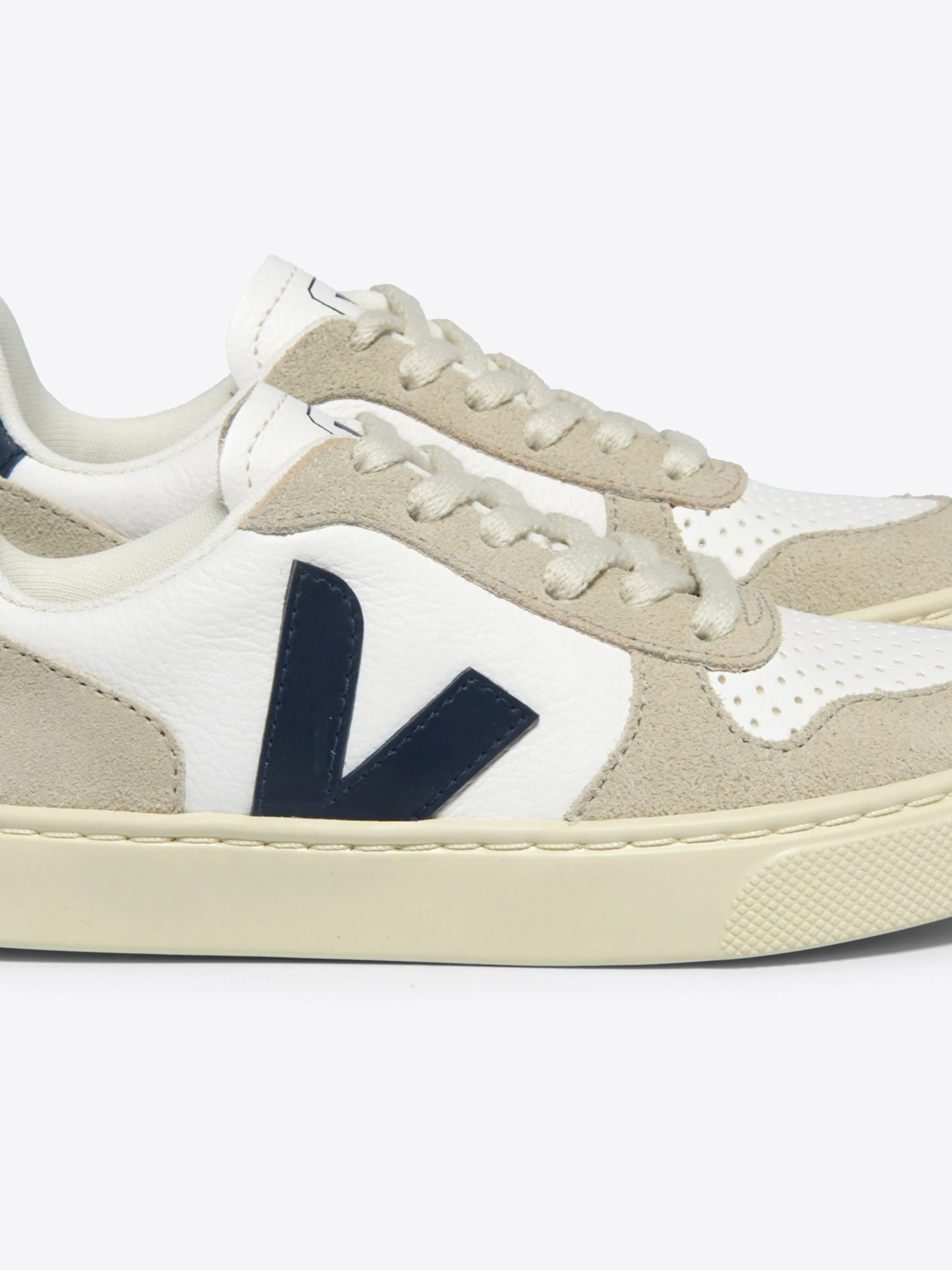 Kids Laces Leather V-10 Trainers in White