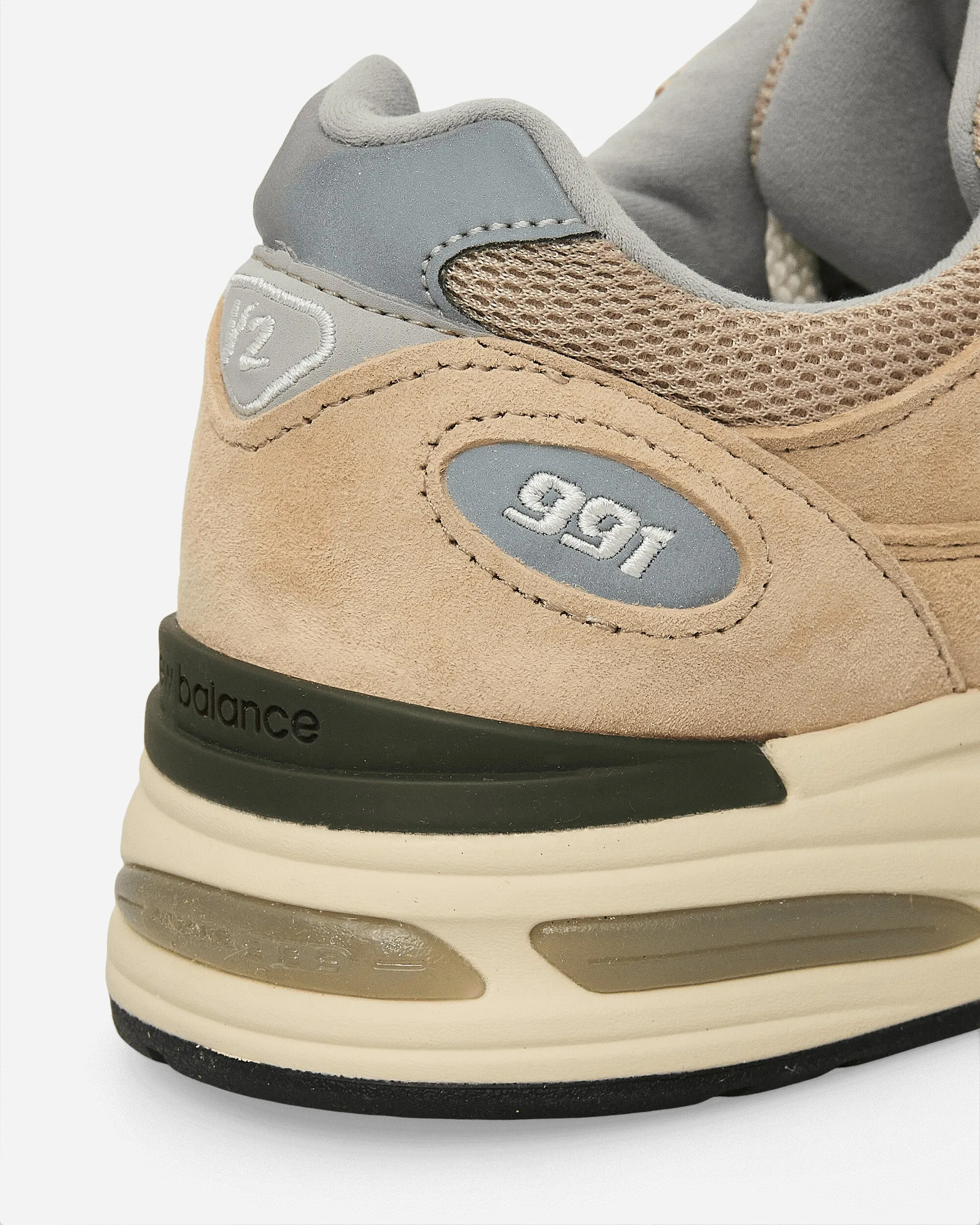 Made in UK 991v2 Sneakers Cuban Sand / Harbor Mist / Silver