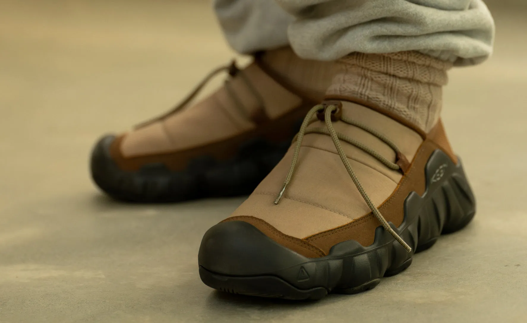 Men's Hypowser Crushback Shoe  |  Timberwolf/Dark Earth