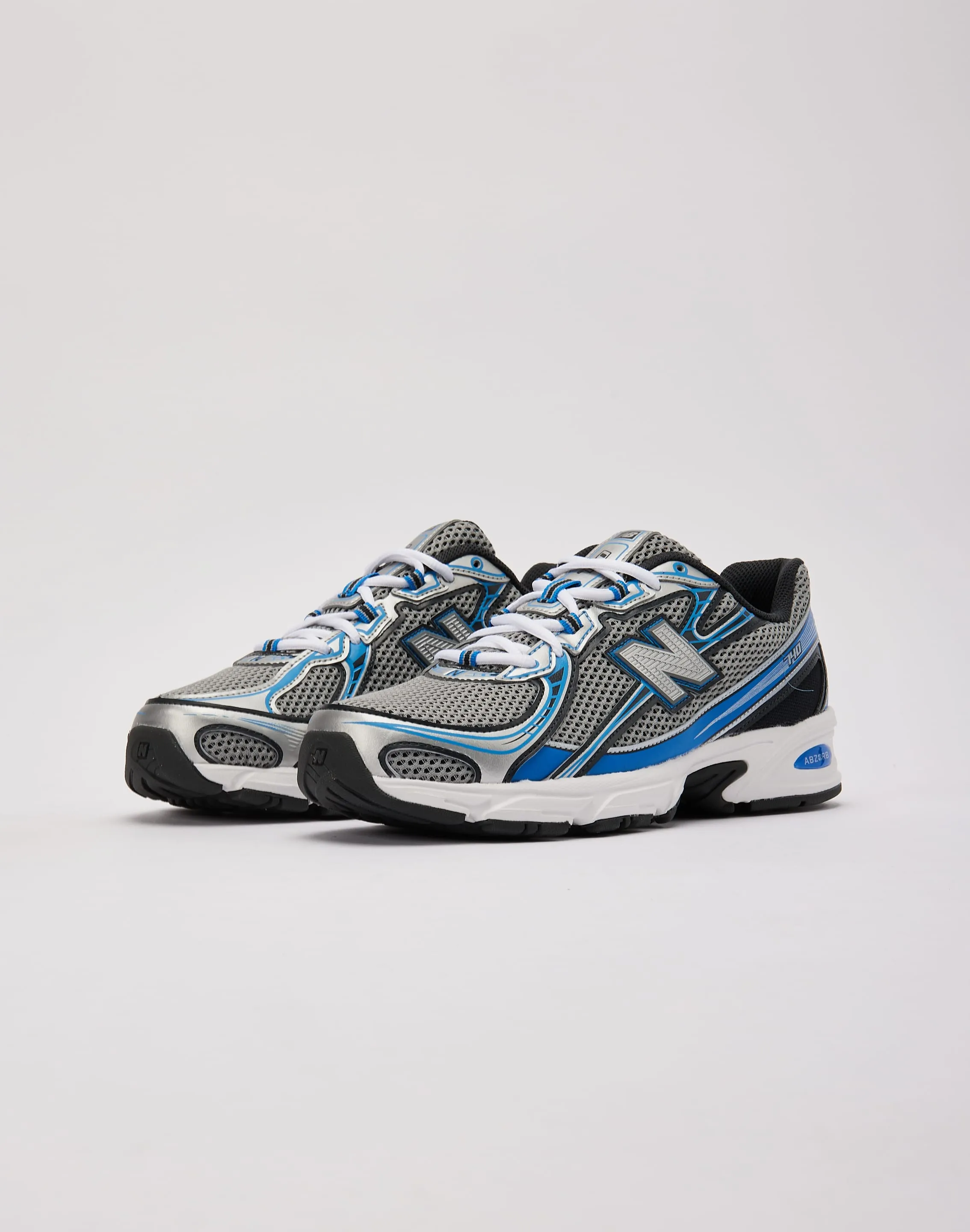 New Balance 740