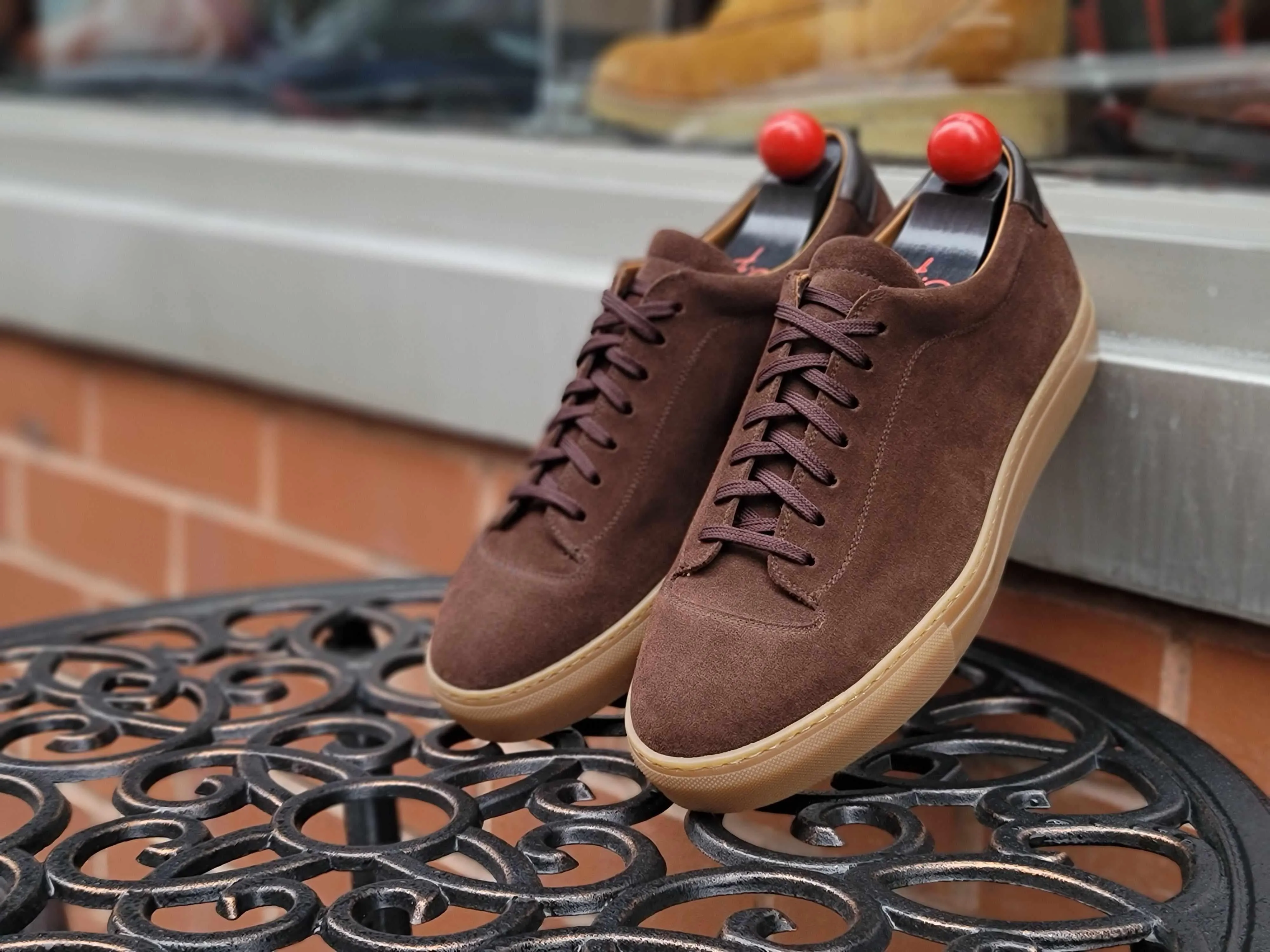 Olympia - Mocha Suede / Gum Sole