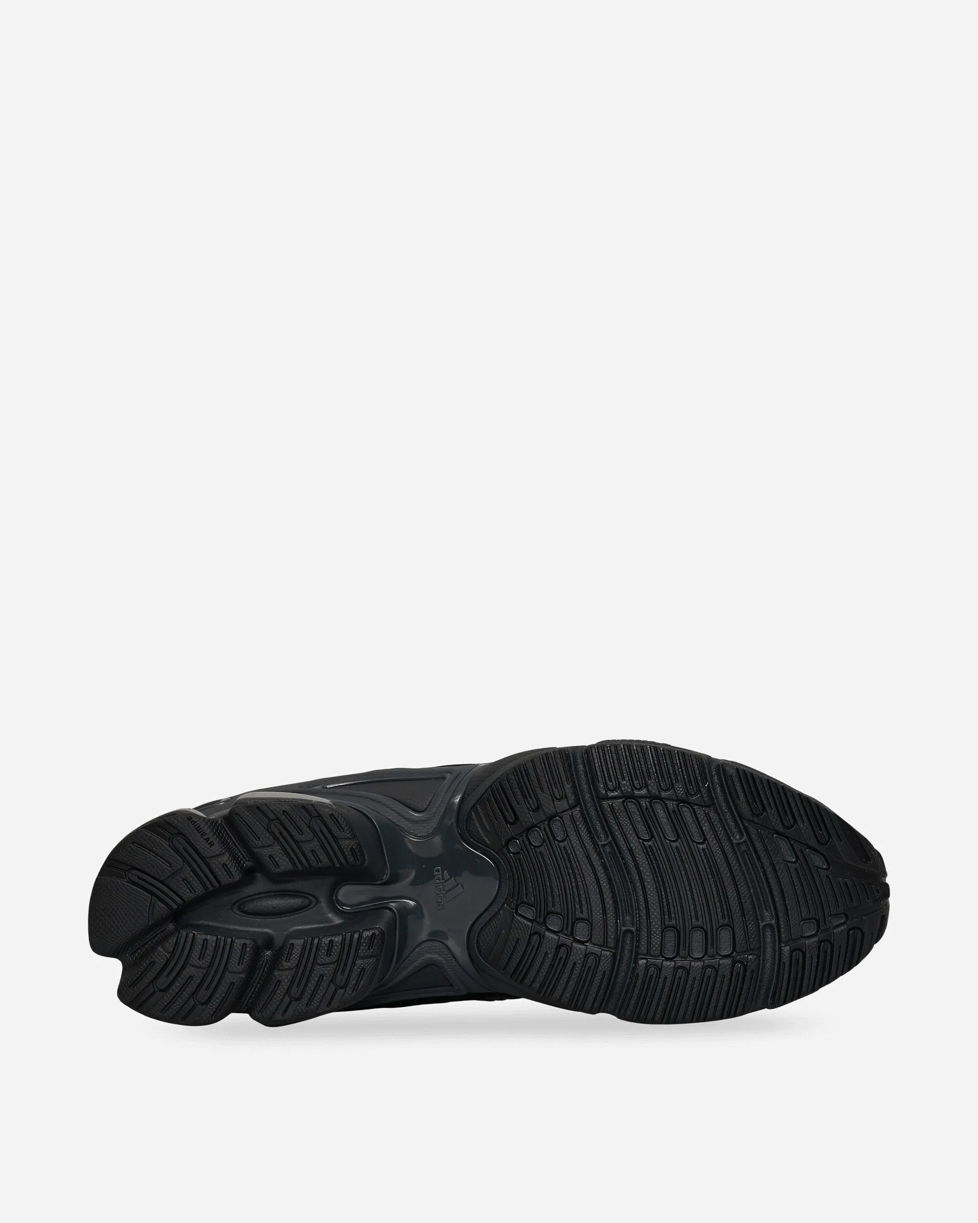 Ozweego Pro Sneakers Core Black / Iron Metallic / Grey Six