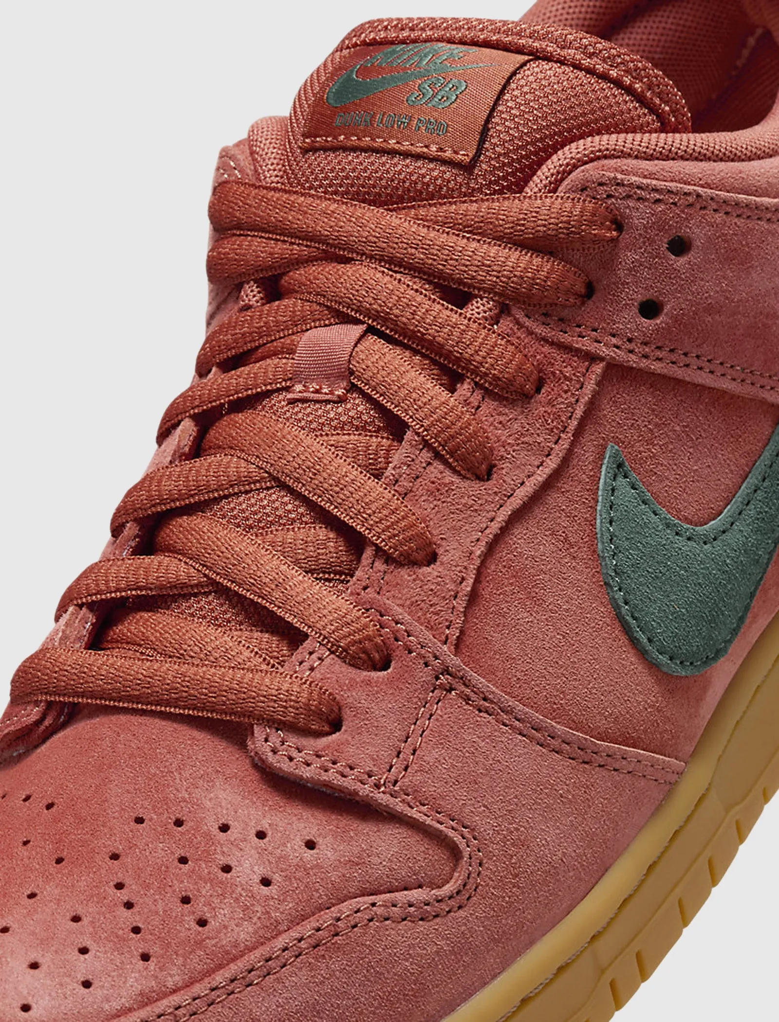 SB DUNK LOW "BURNT SUNRISE"