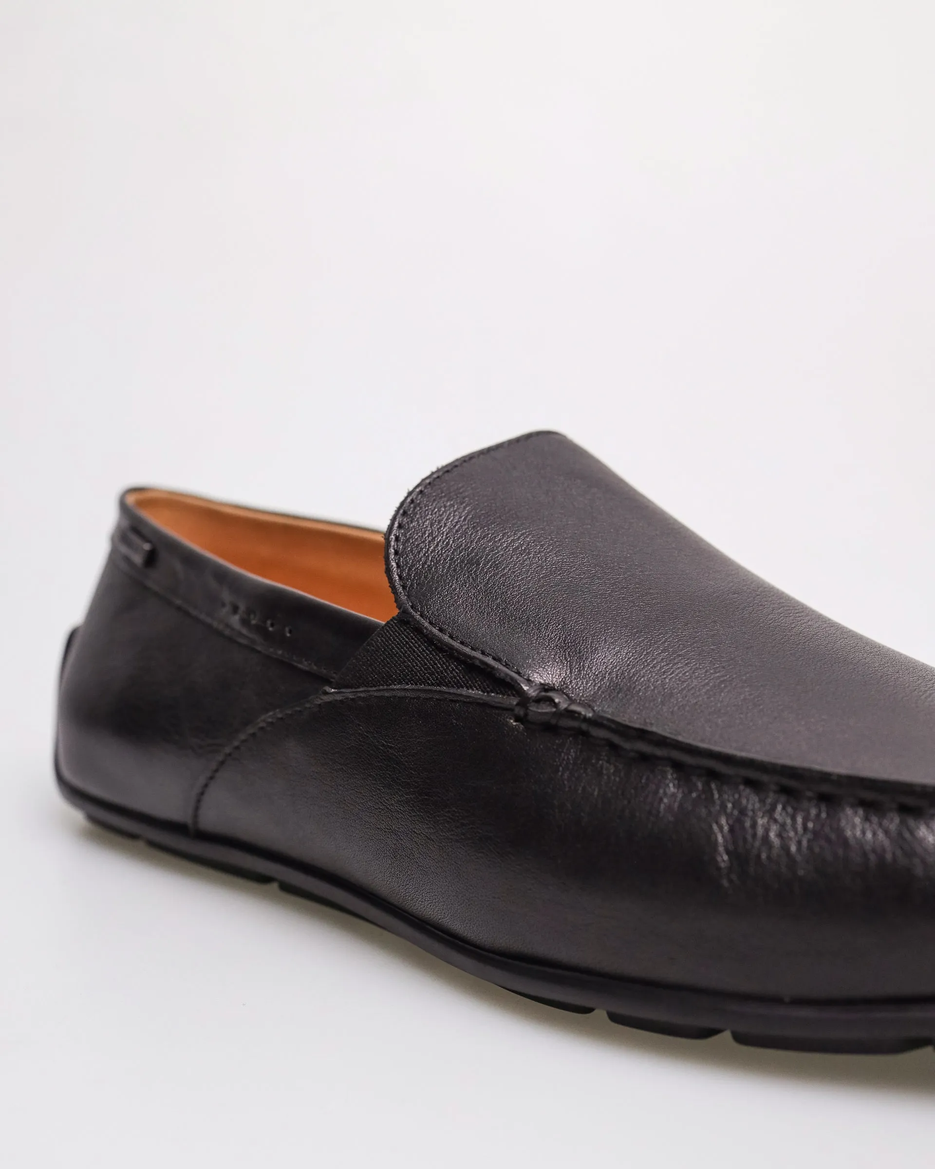 Tomaz C524 Men's Plain Moccasins