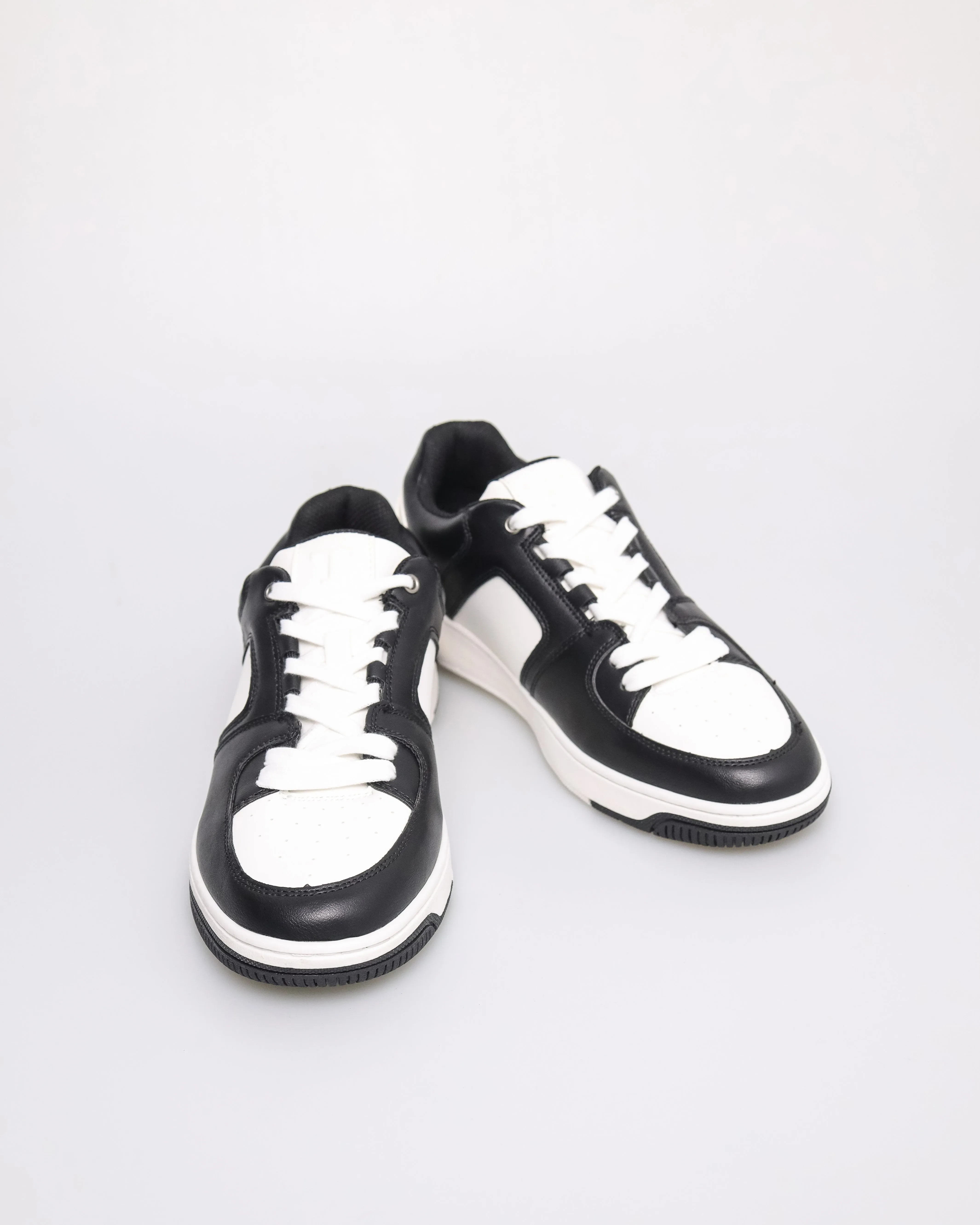 Tomaz C662 Men's Urban Stride Sneakers