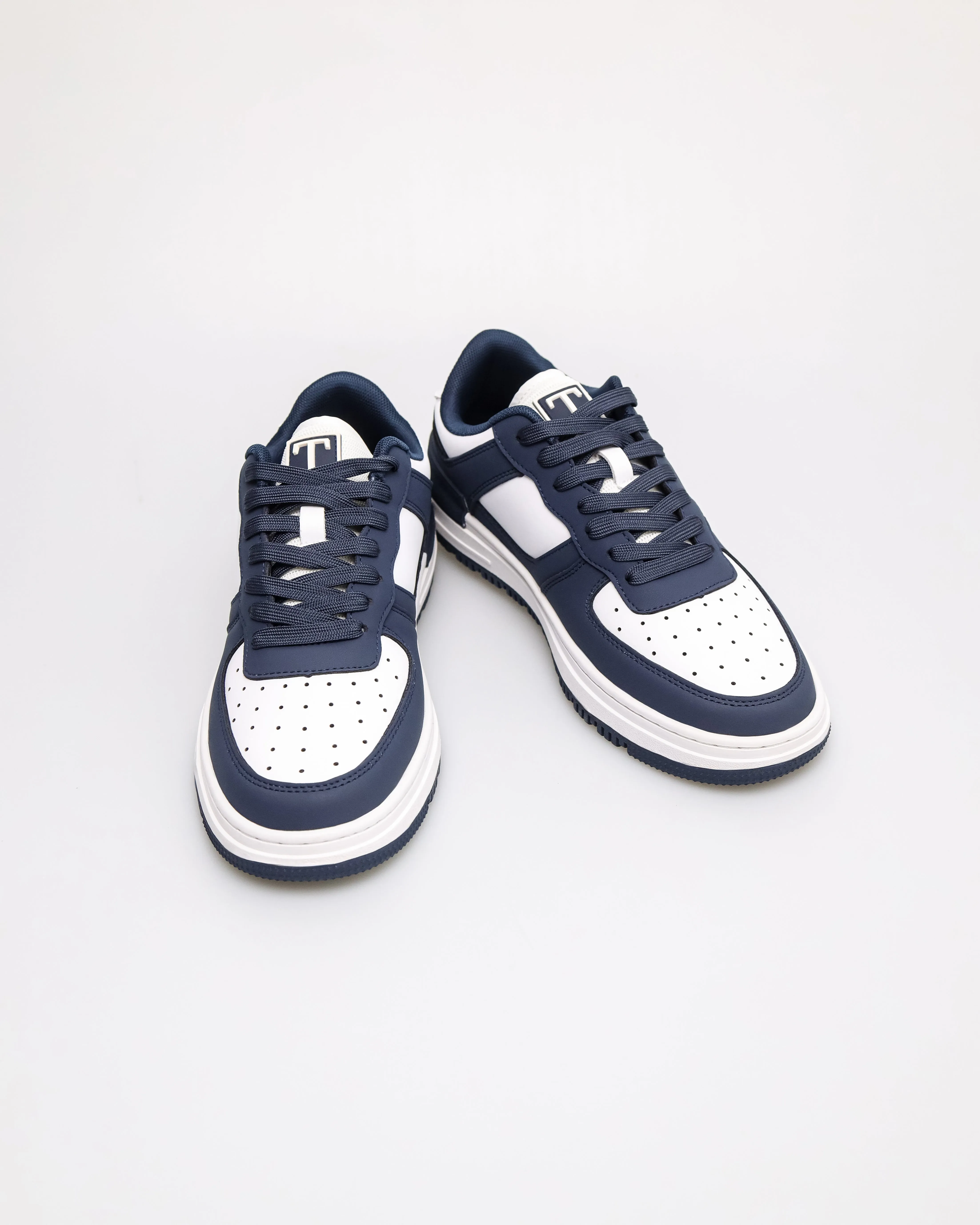Tomaz C675M Men's Modern Stride Sneakers