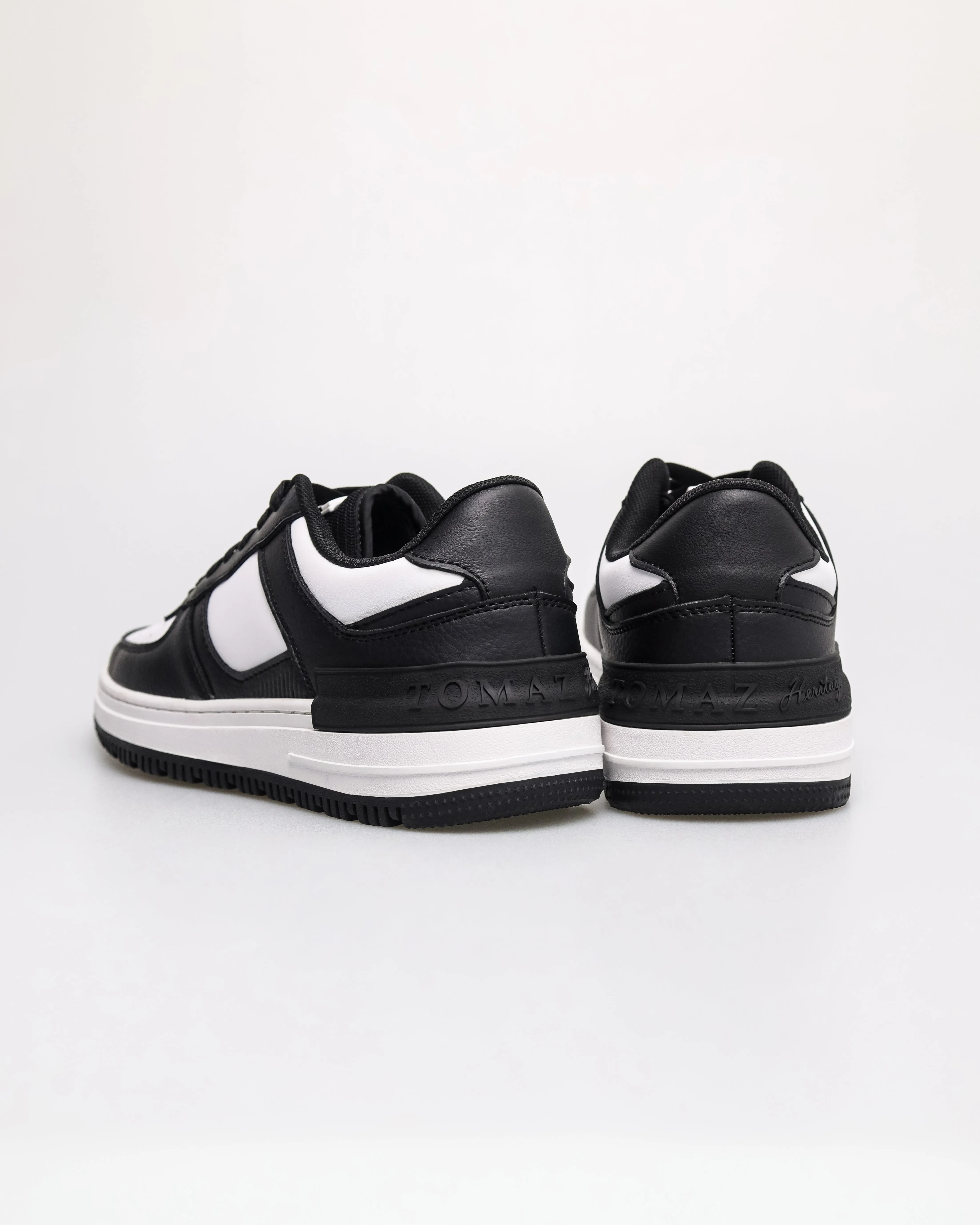 Tomaz C675M Men's Modern Stride Sneakers