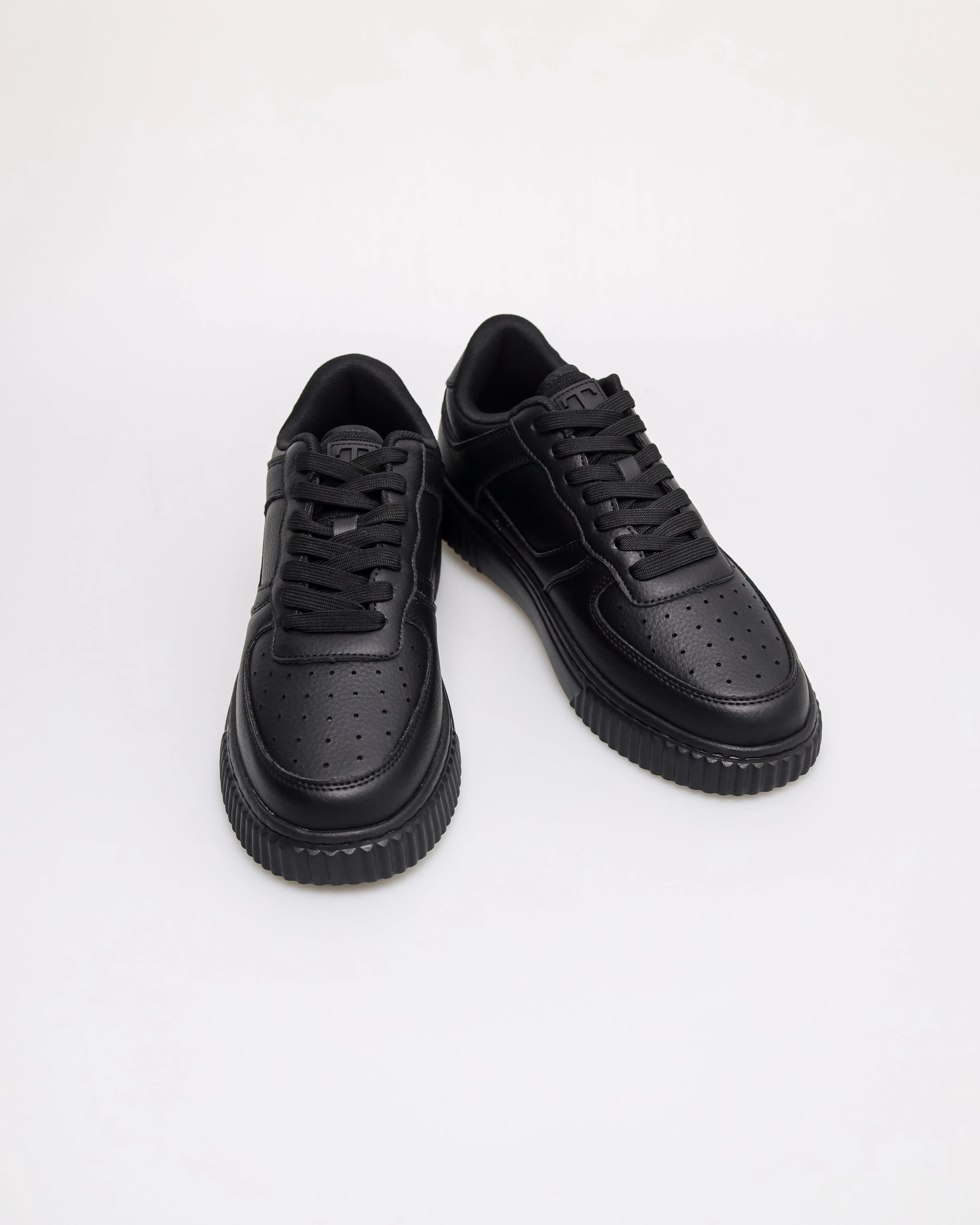Tomaz C675M Men's Modern Stride Sneakers