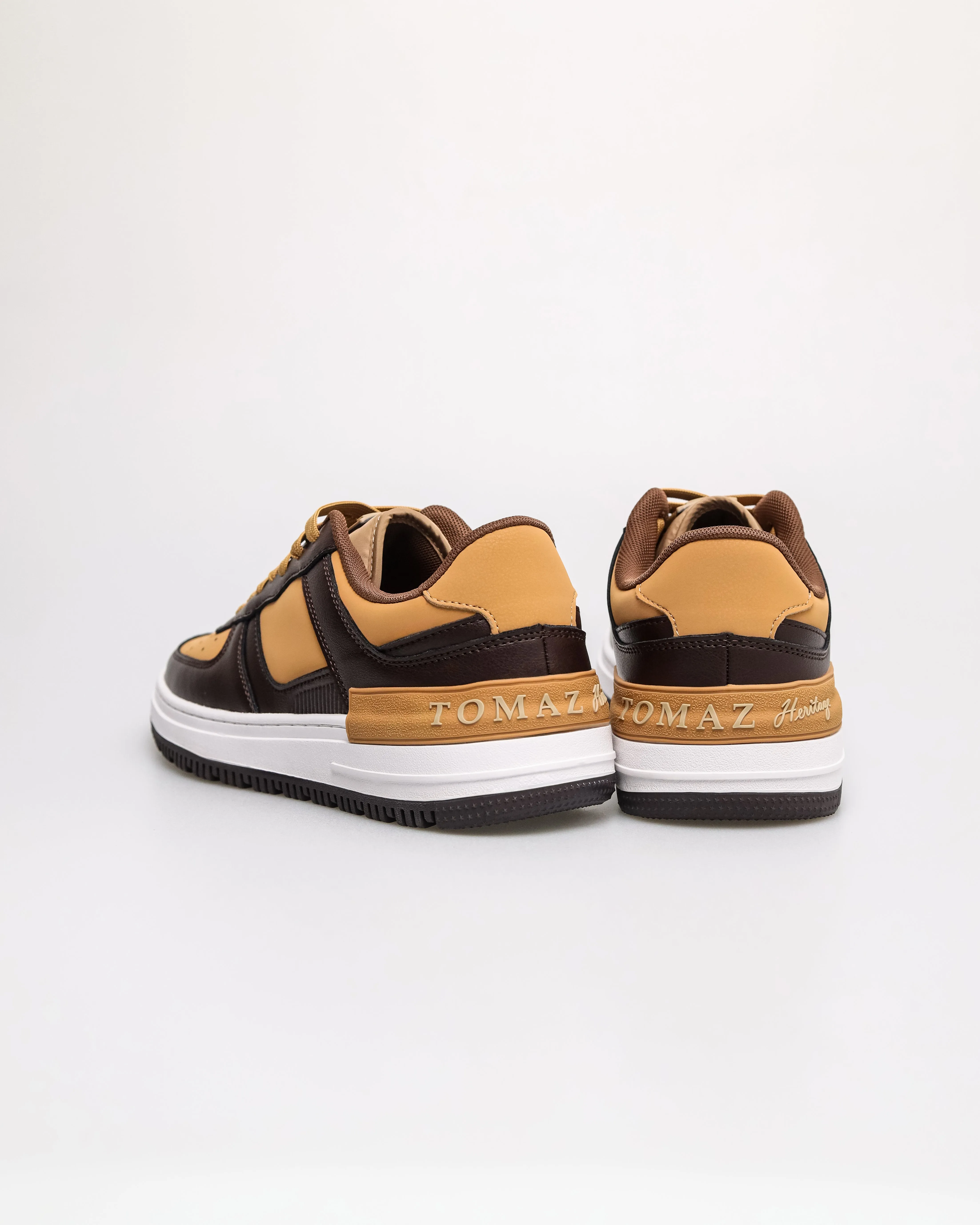Tomaz C675M Men's Modern Stride Sneakers