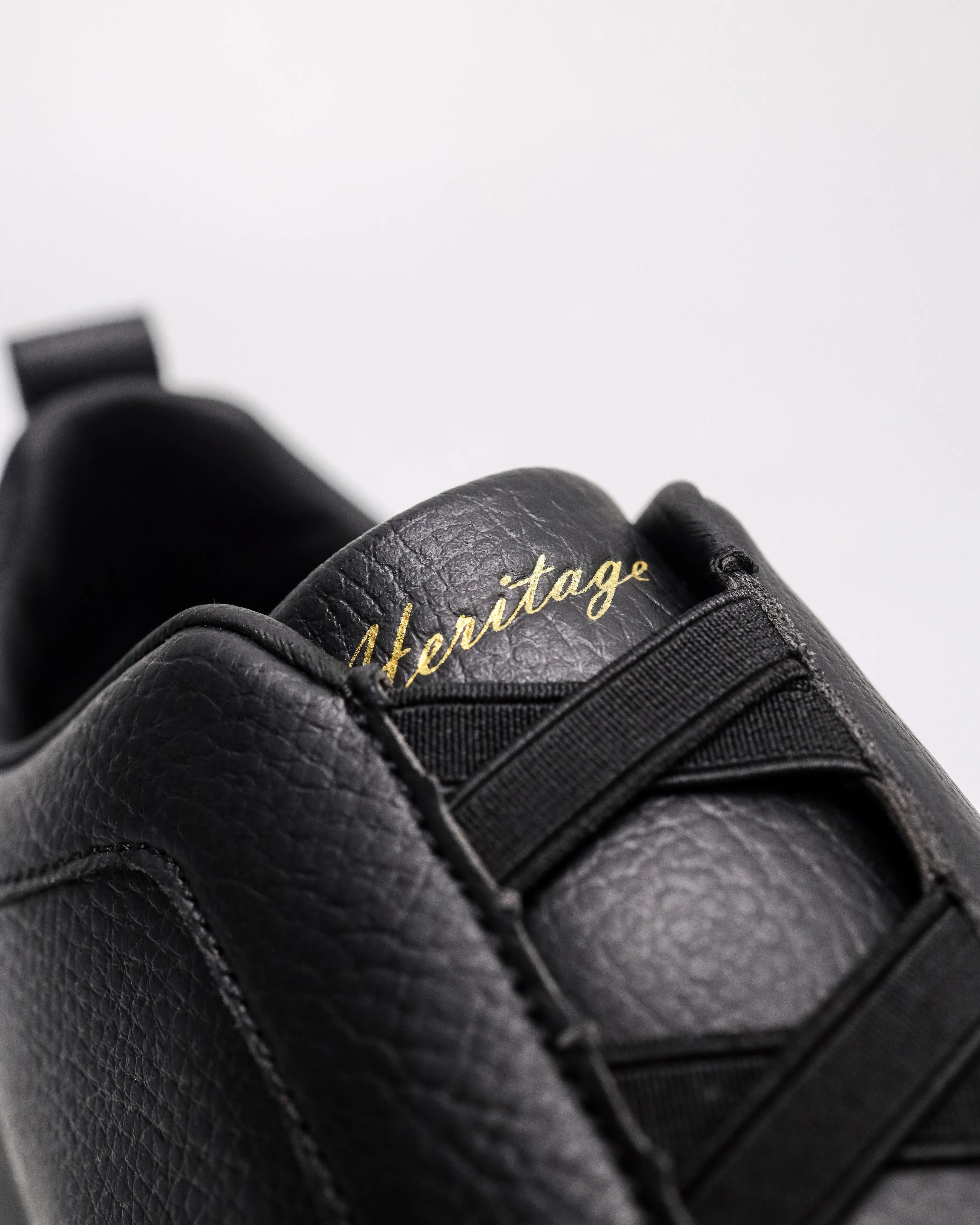 Tomaz C676M Men's Plain X-Strap Sneakers