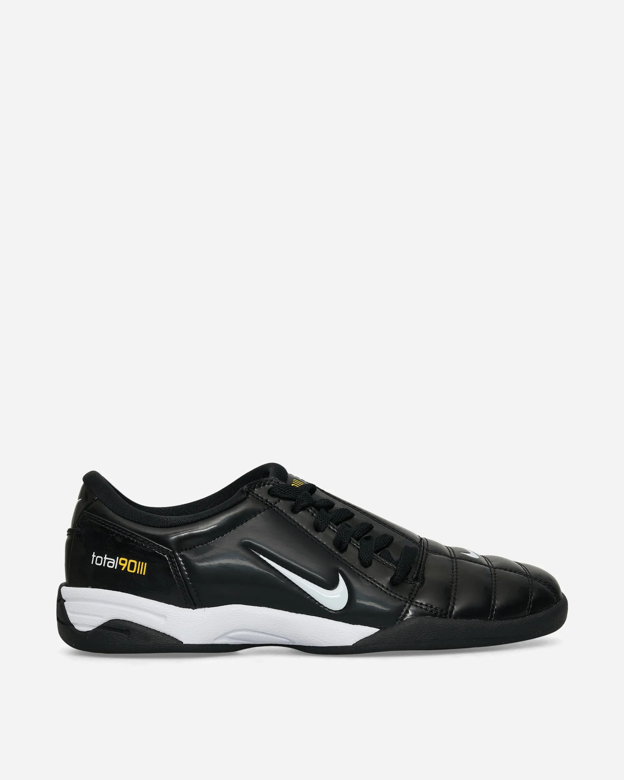 Total 90 Sneakers Black / White