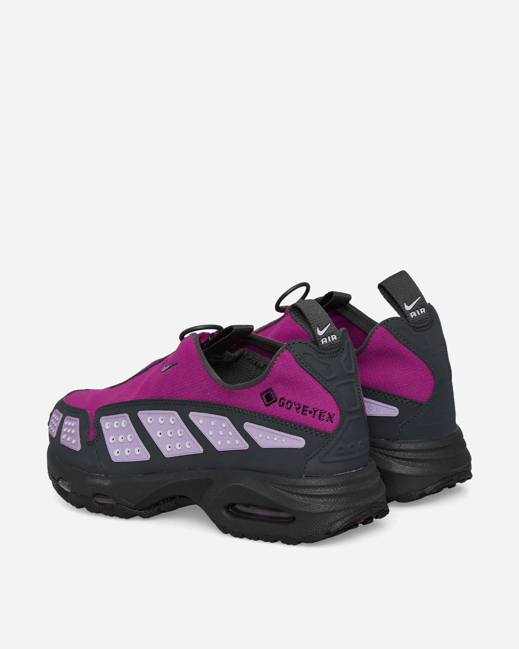 Women's Air Max SNDR GORE-TEX Sneakers Bold Berry / Dark Smoke Grey