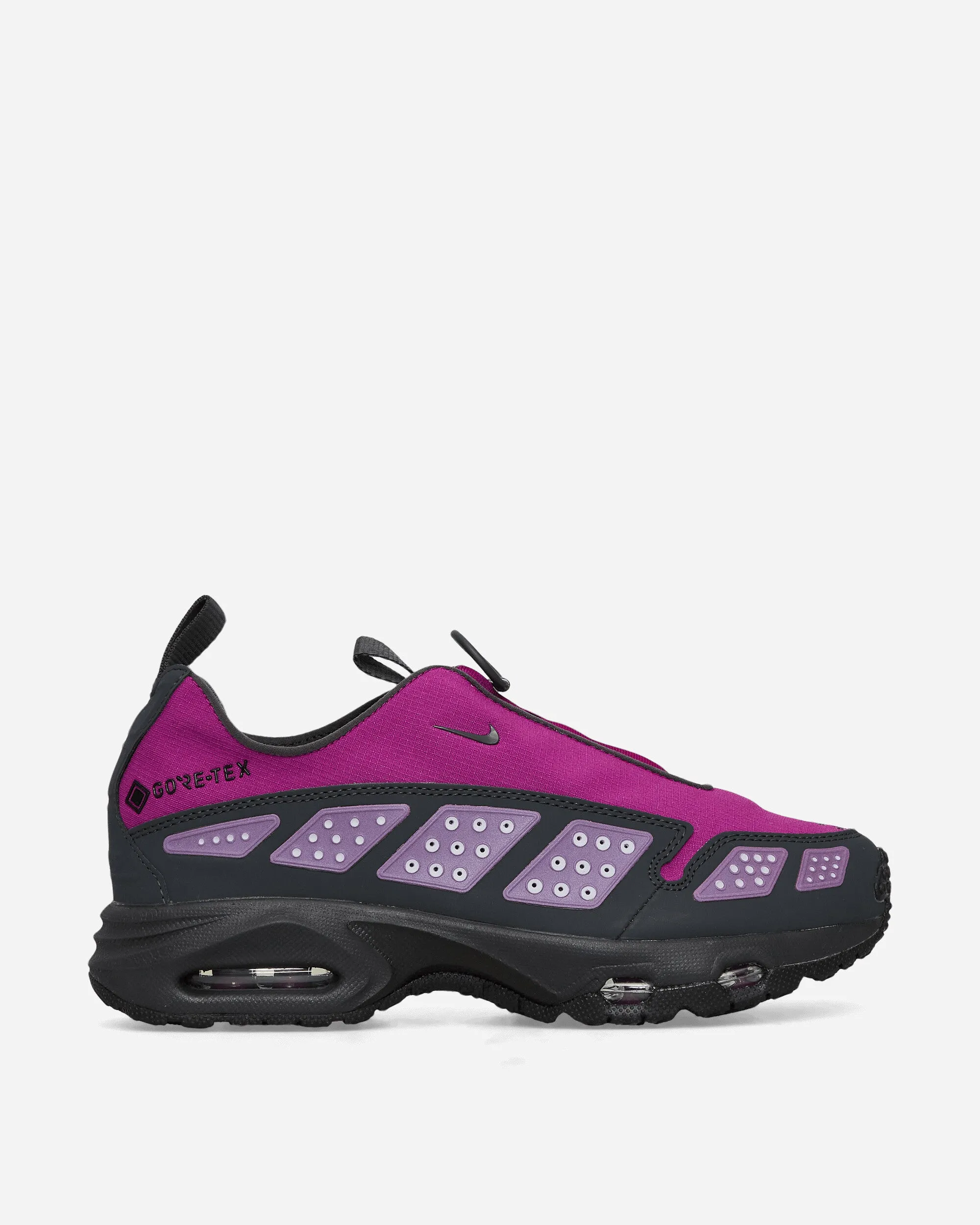 Women's Air Max SNDR GORE-TEX Sneakers Bold Berry / Dark Smoke Grey