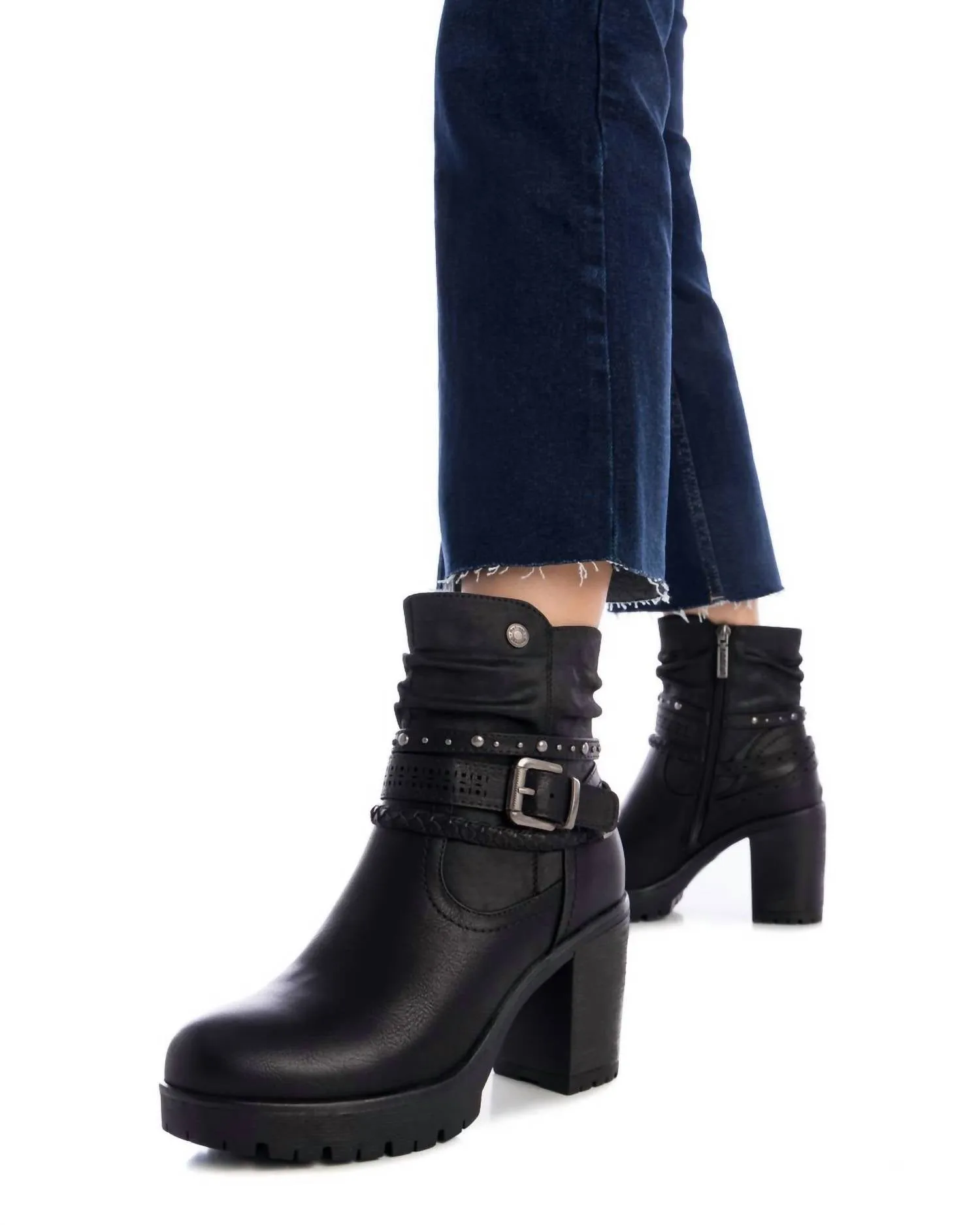 Women's Casual Heeled Booties In Black