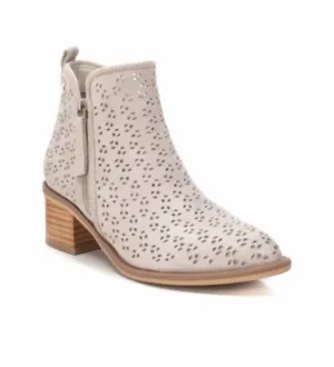 Women's Suede Ankle Booties In Ice