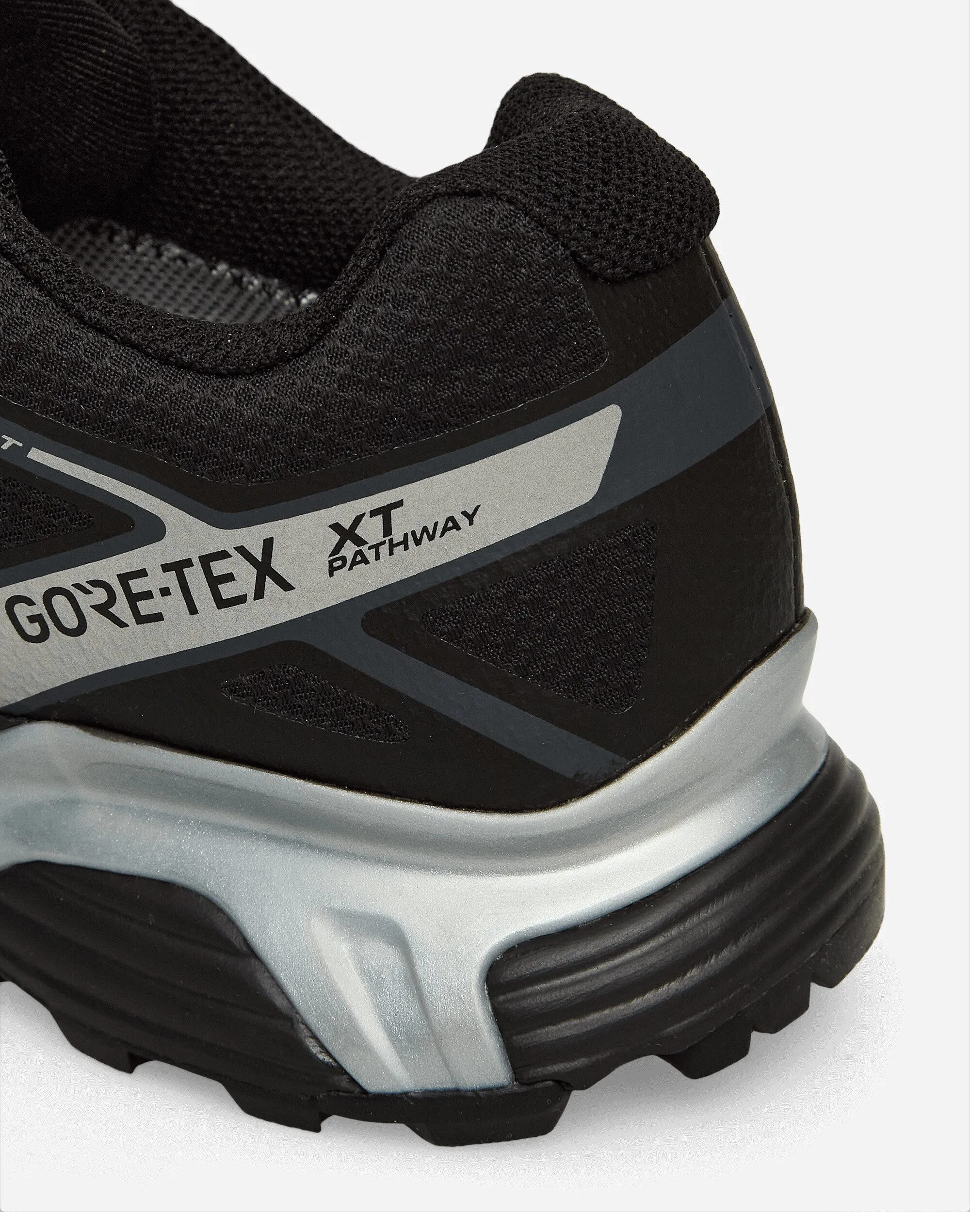 XT-Pathway GORE-TEX Sneakers Black / Silver